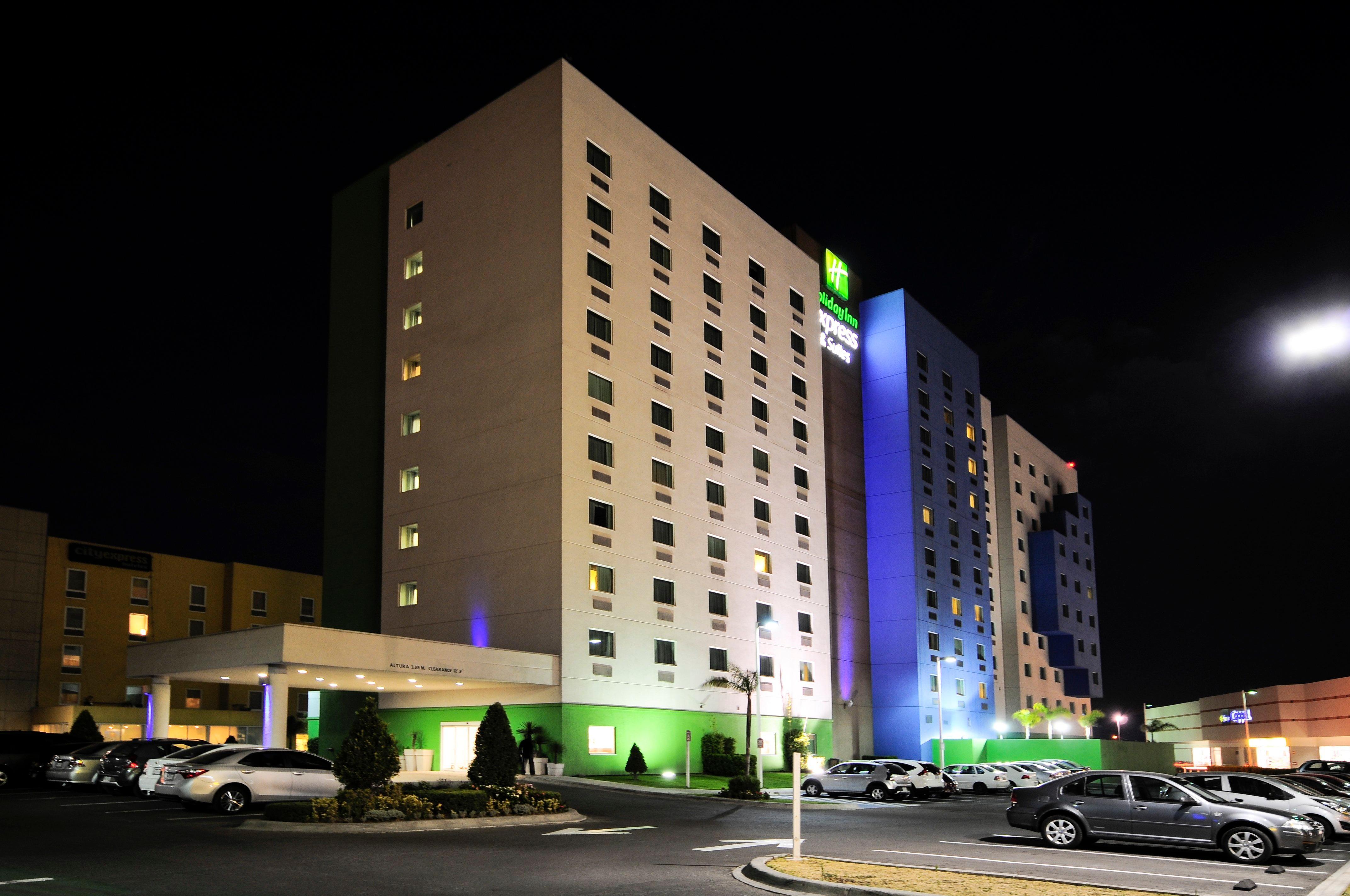 Holiday Inn Express & Suites Toluca Zona Aeropuerto, An Ihg Hotel Ngoại thất bức ảnh