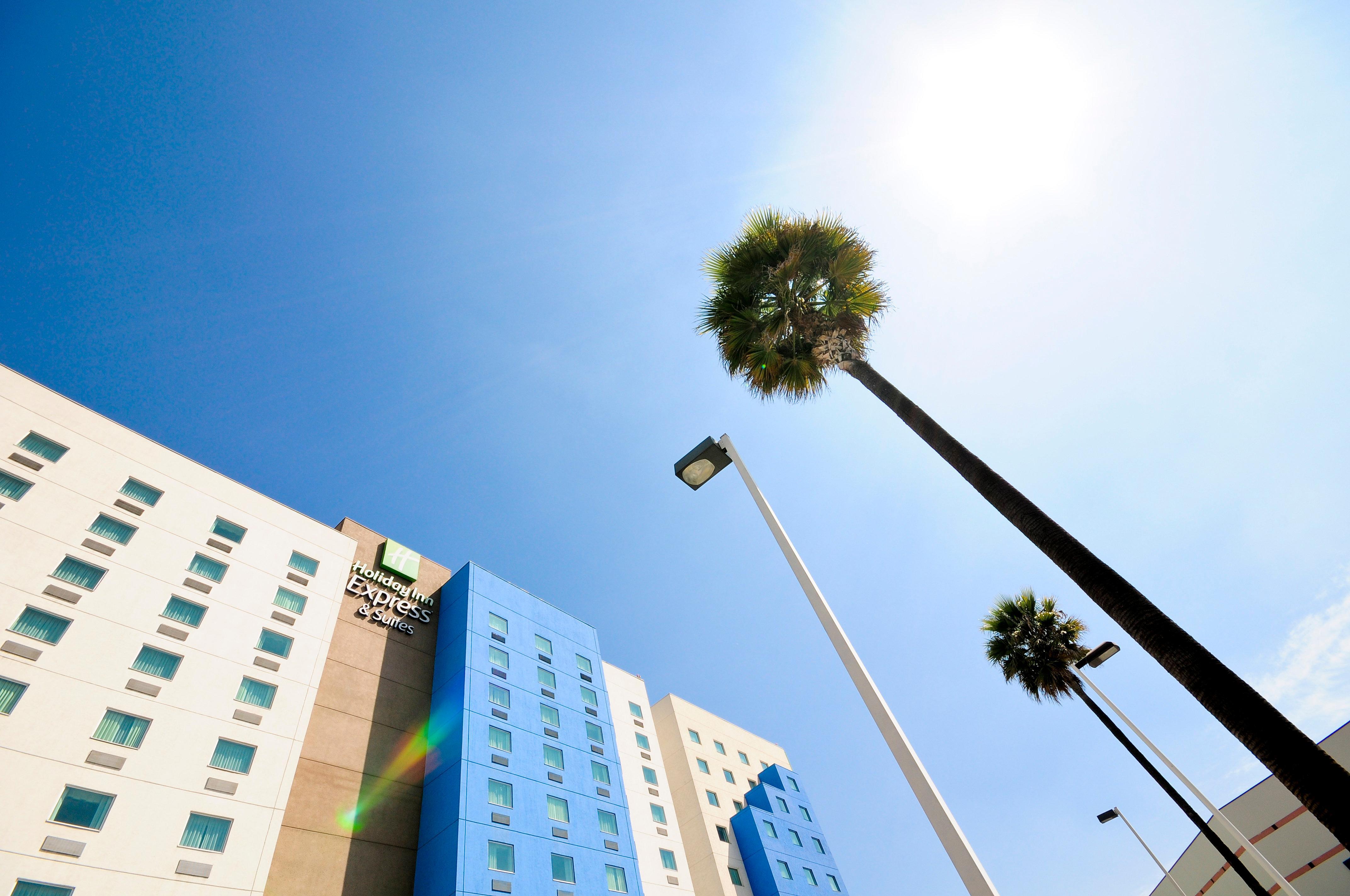 Holiday Inn Express & Suites Toluca Zona Aeropuerto, An Ihg Hotel Ngoại thất bức ảnh